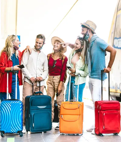 Estudiantes internacionales llegando a Valencia